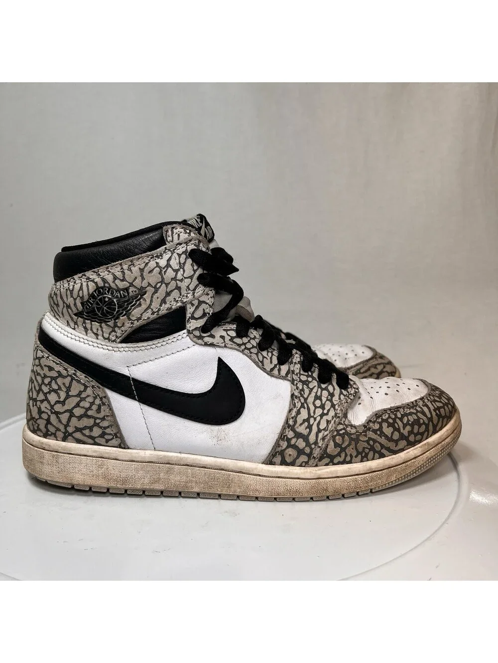 Air Jordan 1 Retro High OG White Cement Men’s Size 8.5 - Pre-Owned